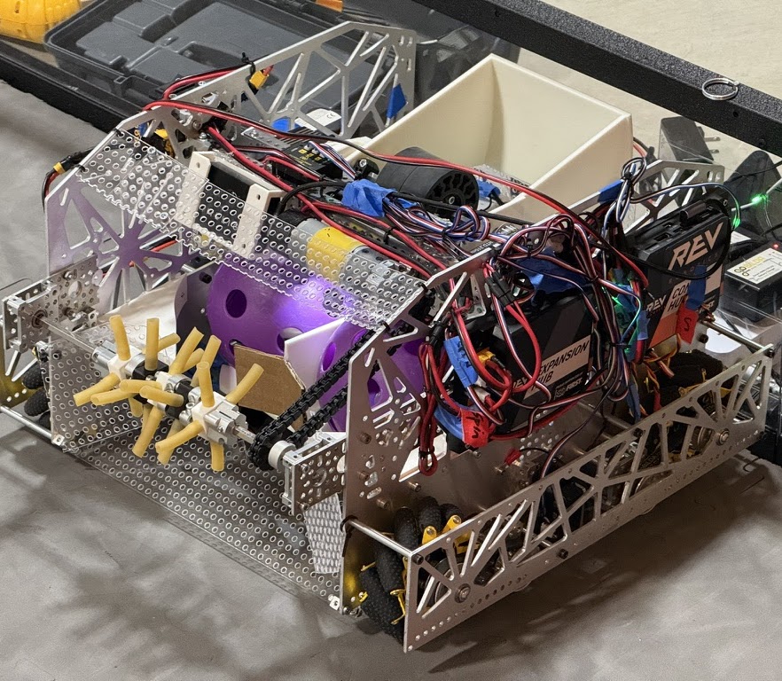 V3 Magic Machine robot photo